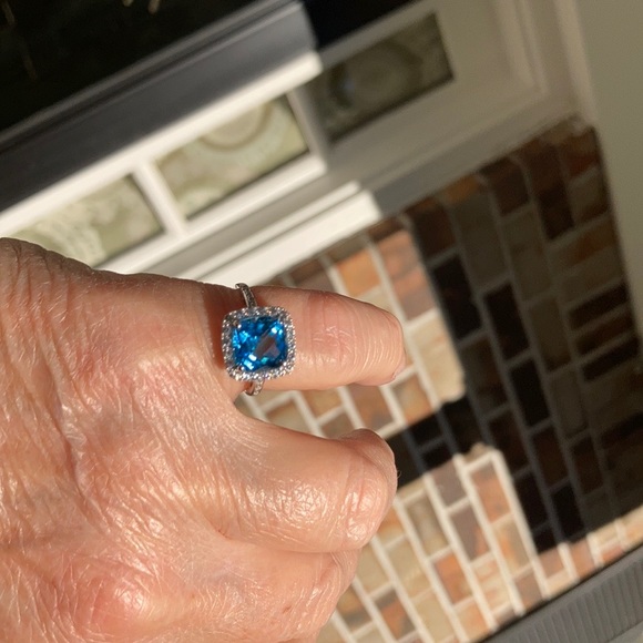 10k White Gold - Picture 5 of 13